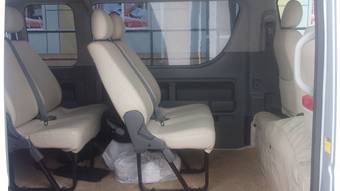 2010 Toyota Hiace Photos