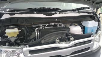 2011 Toyota Hiace Pictures