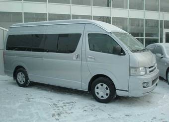 2012 Toyota Hiace Pictures