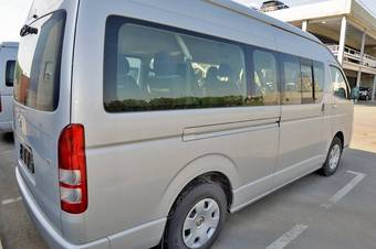 2012 Toyota Hiace Photos