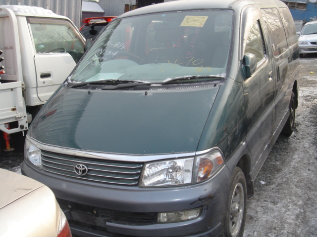 1996 Toyota Hiace Regius Pictures