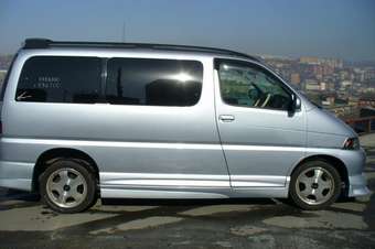 Toyota Hiace Regius