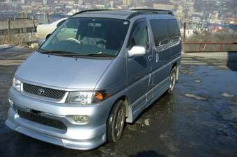 Toyota Hiace Regius