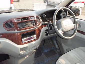 Toyota Hiace Regius