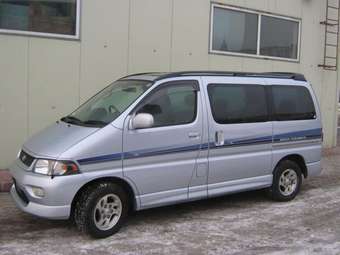 Toyota Hiace Regius