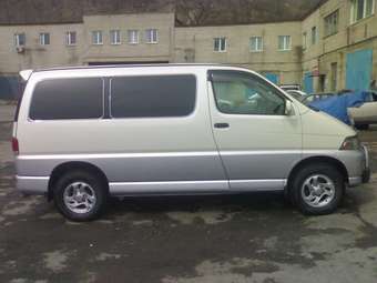 Toyota Hiace Regius
