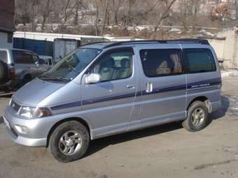 1997 Toyota Hiace Regius Photos