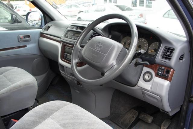 1998 Toyota Hiace Regius