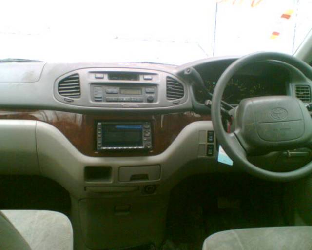 1999 Toyota Hiace Regius