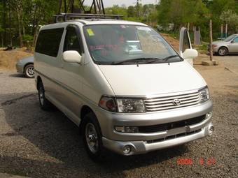 Toyota Hiace Regius