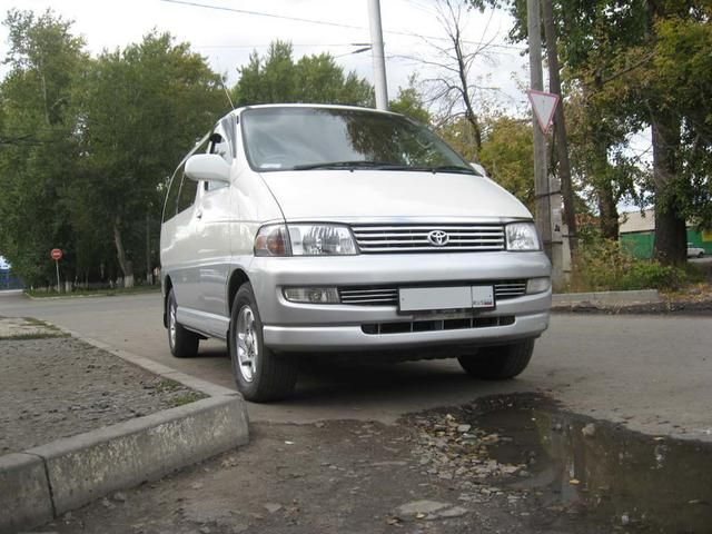 1999 Toyota Hiace Regius