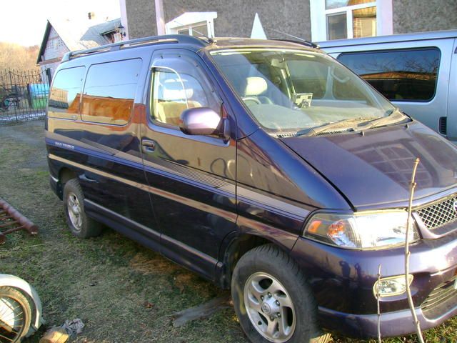 1999 Toyota Hiace Regius