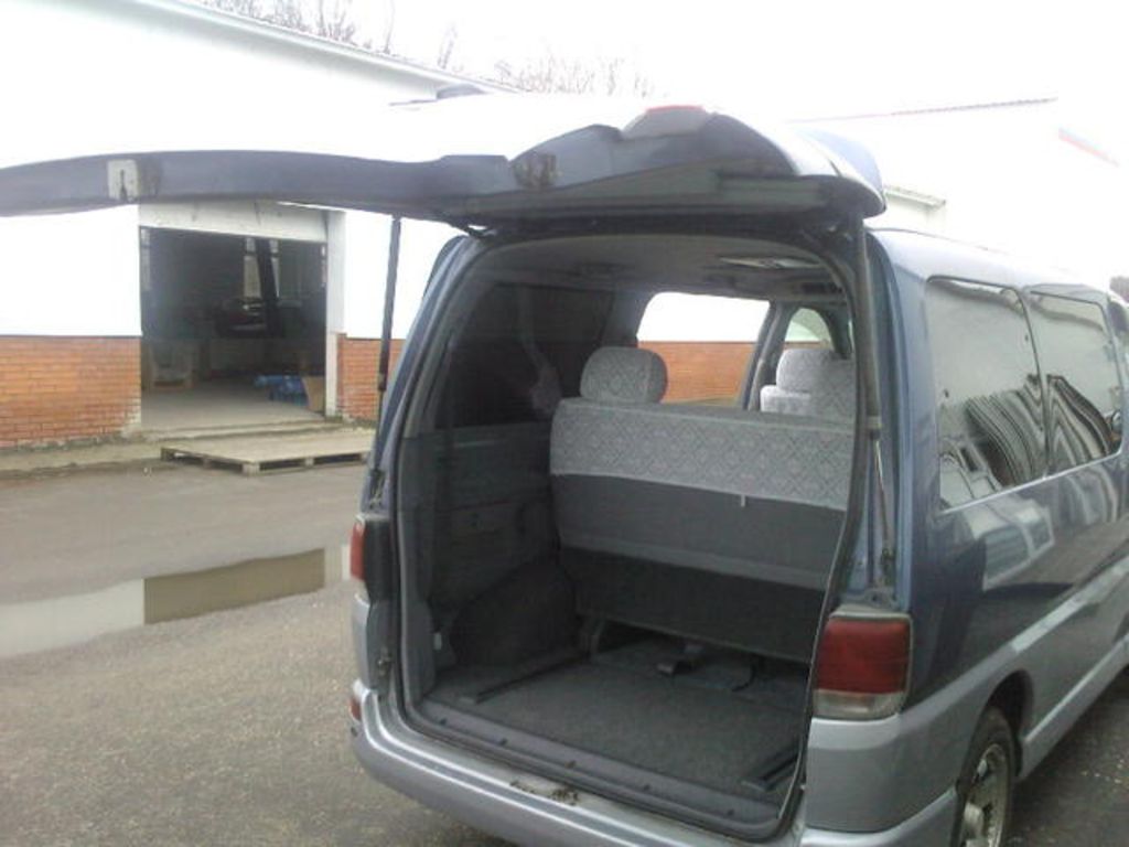 1999 Toyota Hiace Regius