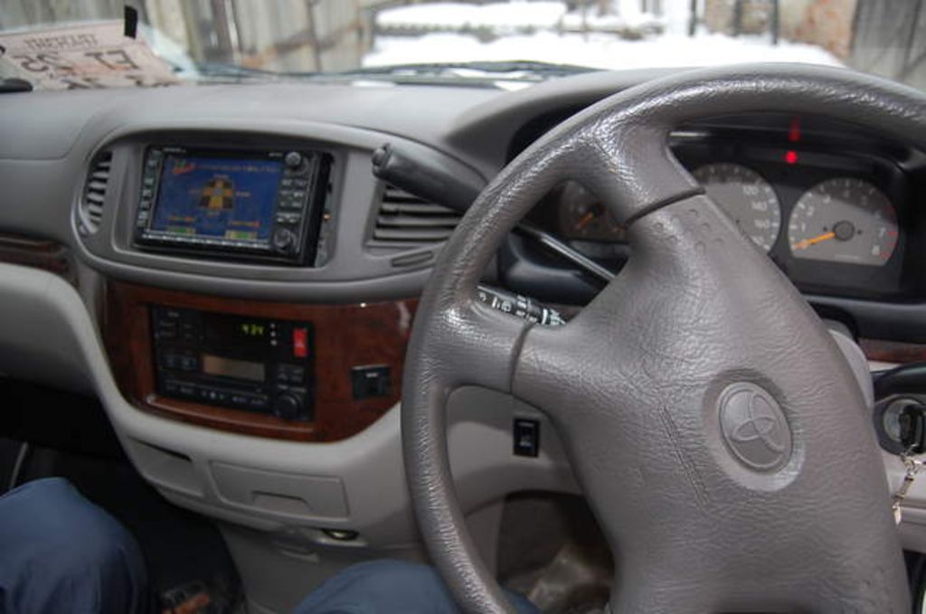 1999 Toyota Hiace Regius