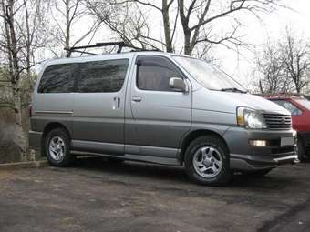 Toyota Hiace Regius