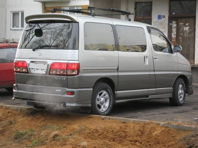 1999 Toyota Hiace Regius