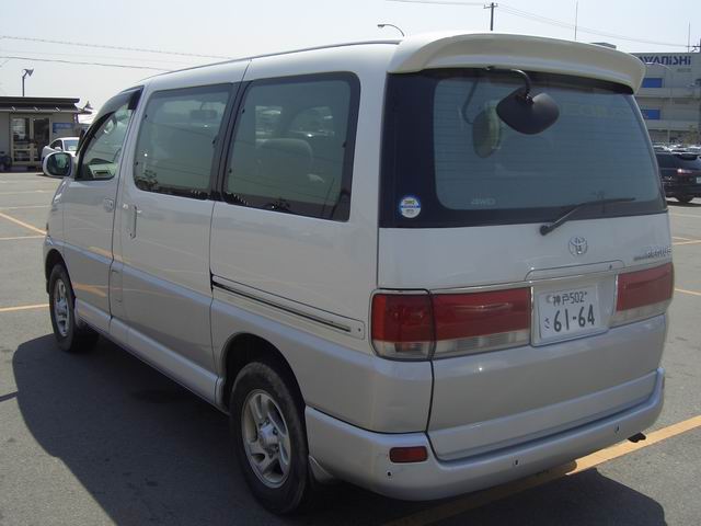 1999 Toyota Hiace Regius Photos