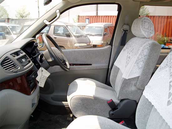 1999 Toyota Hiace Regius Images