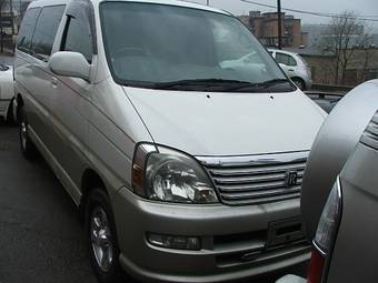 2000 Toyota Hiace Regius Pictures