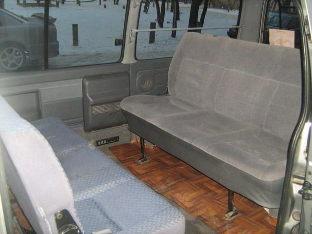 2001 Toyota Hiace Regius