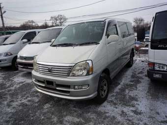 2001 Toyota Hiace Regius Pics