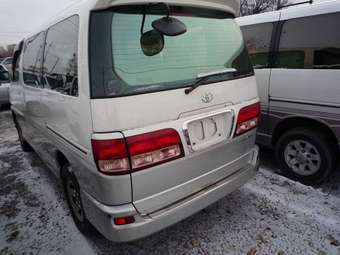 2001 Toyota Hiace Regius Pictures