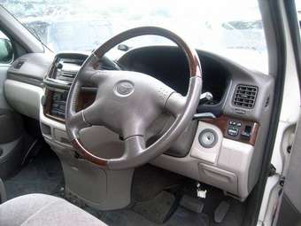 2001 Toyota Hiace Regius Wallpapers