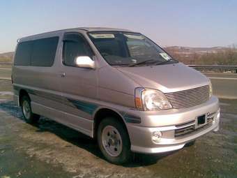 2001 Toyota Hiace Regius Wallpapers