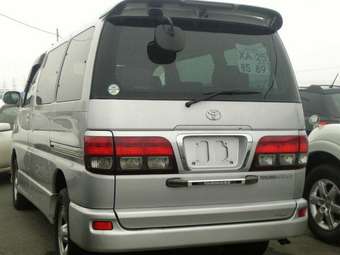 2001 Toyota Hiace Regius Pictures