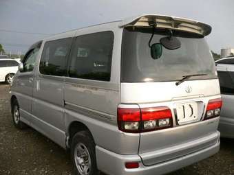 2001 Toyota Hiace Regius Photos