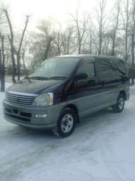 2001 Toyota Hiace Regius Pictures