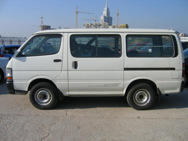 1999 Toyota Hiace Van Pics