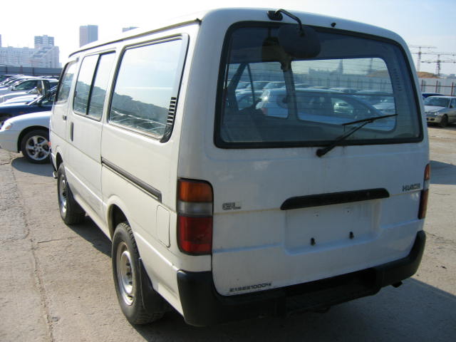 1999 Toyota Hiace Van Pictures