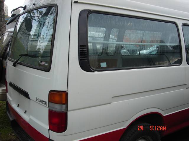 2000 Toyota Hiace Van