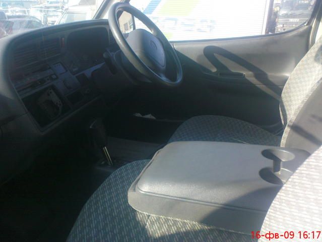2000 Toyota Hiace Van