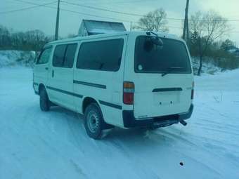 2002 Toyota Hiace Van Pics