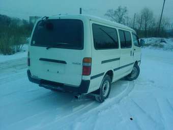 2002 Toyota Hiace Van Pictures