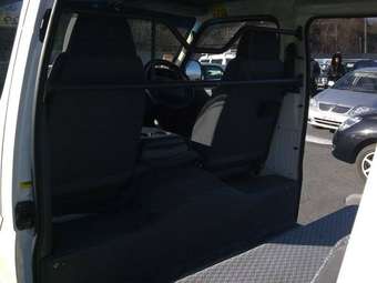 2002 Toyota Hiace Van Pictures