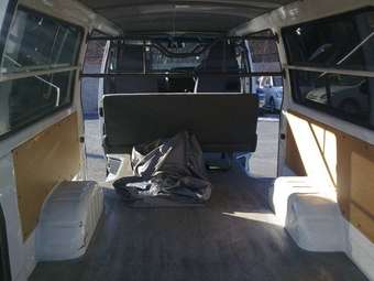2002 Toyota Hiace Van Pictures