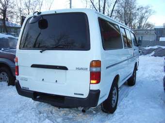 2002 Toyota Hiace Van Pictures