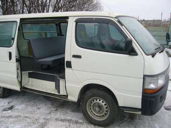 2003 Toyota Hiace Van Pictures