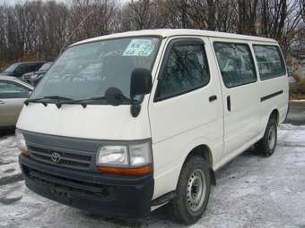 2003 Toyota Hiace Van Photos