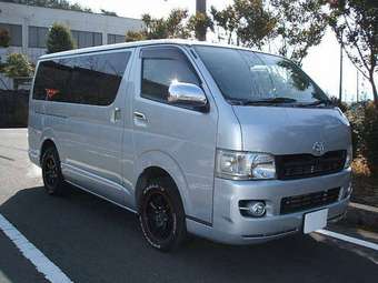 2004 Toyota Hiace Van Pictures