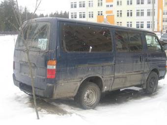 2004 Toyota Hiace Van Photos