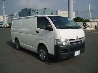 2006 Toyota Hiace Van Pics