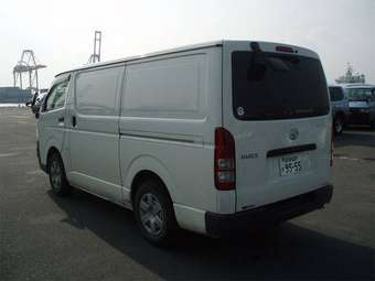 2006 Toyota Hiace Van Photos