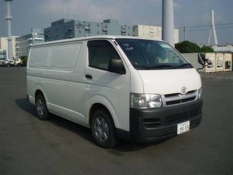 2006 Toyota Hiace Van Photos