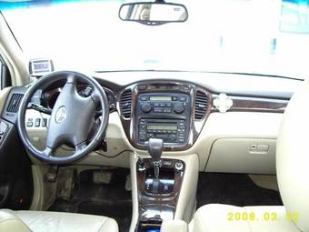 2002 Toyota Highlander Pictures