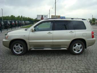 2002 Toyota Highlander Photos