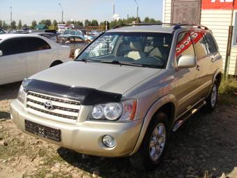 2002 Toyota Highlander Photos